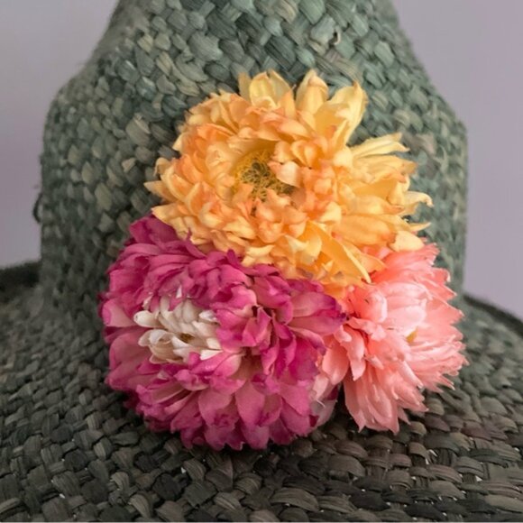 Vintage Green Straw Fedora Hat w/ Flowers - made by Vicki Sather 🇨🇦 - Picture 3 of 10